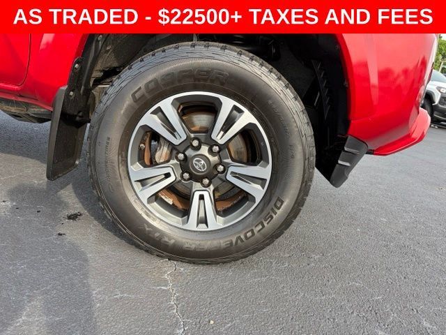 Used 2016 Toyota Tacoma TRD Sport w/ Towing Package AWD/4WD image 8