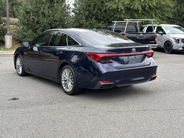Used 2021 Toyota Avalon Limited w/ Advanced Safety Package FWD image 4