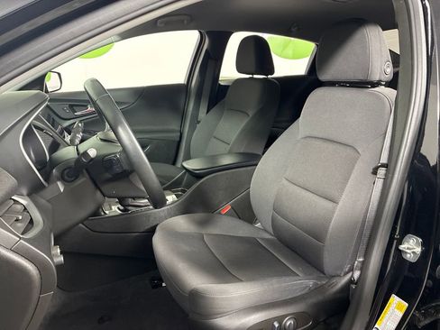Used 2023 Chevrolet Malibu RS image 25