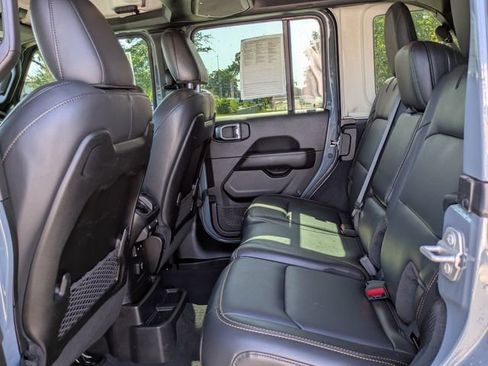 Used 2024 Jeep Wrangler Unlimited Sahara AWD/4WD image 14