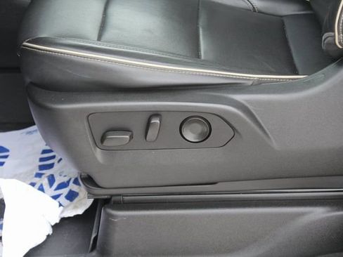 Used 2021 GMC Yukon SLT w/ SLT Luxury Plus Package image 15