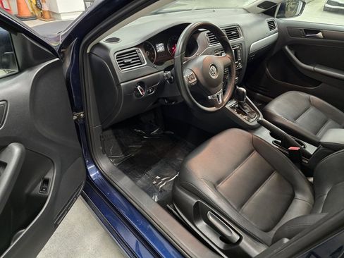 Used 2012 Volkswagen Jetta SEL image 15