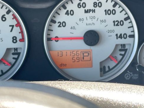 Used 2014 Nissan Frontier PRO-4X AWD/4WD image 21