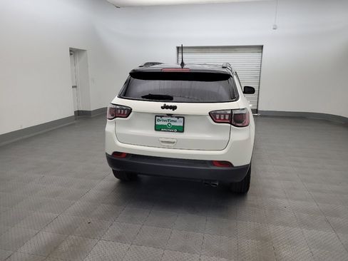 Used 2019 Jeep Compass Latitude FWD image 7