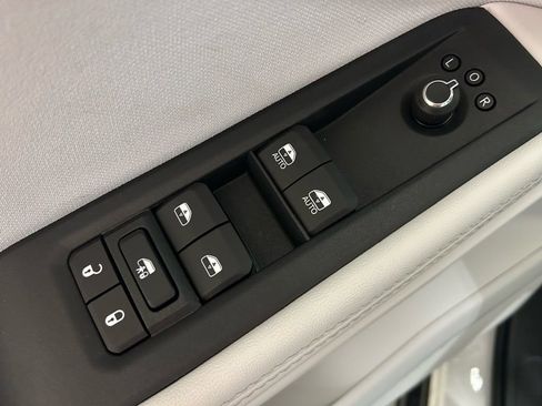 New 2026 Jeep Cherokee Laredo AWD/4WD image 5