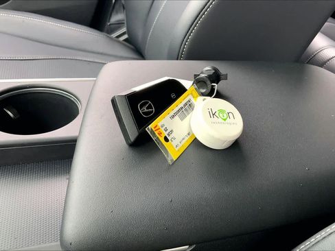 Certified 2025 Acura TLX w/ Technology Package image 12