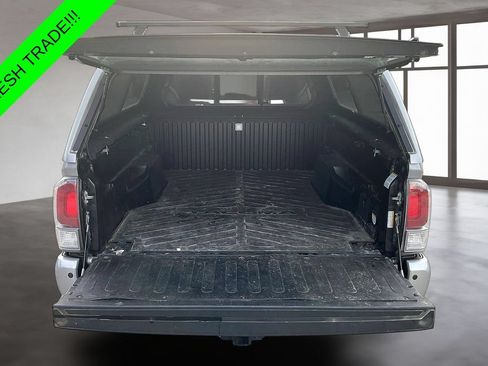 Used 2021 Toyota Tacoma TRD Off-Road w/ TRD Premium Off Road Package AWD/4WD image 7