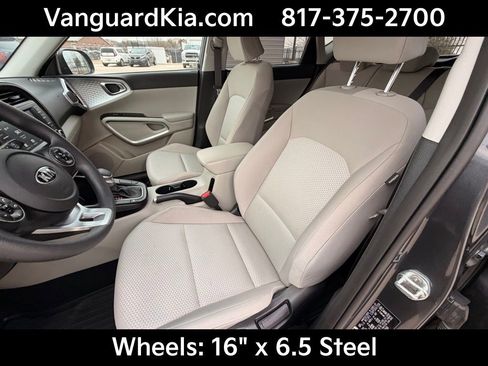 Certified 2021 Kia Soul LX image 14