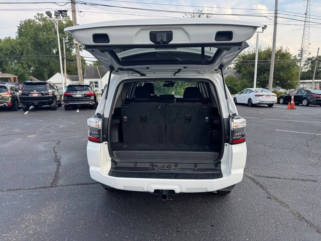 Used 2024 Toyota 4Runner SR5 AWD/4WD image 20
