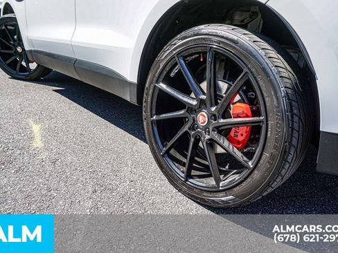 Used 2020 Jaguar F-PACE Premium image 17