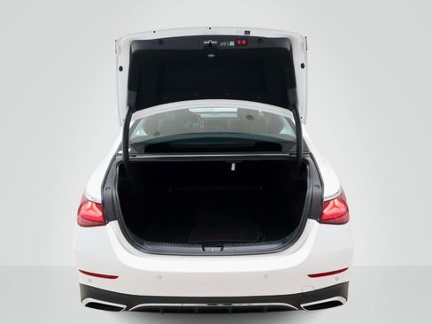Used 2025 Mercedes-Benz E 350 Sedan w/ Winter Package image 11