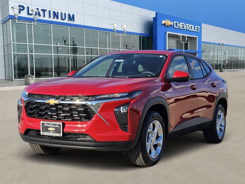 New 2026 Chevrolet Trax LS w/ LS Convenience Package FWD image 2