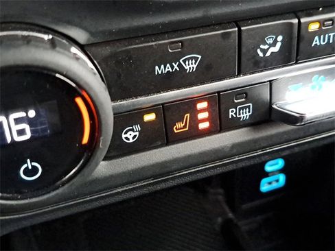 Certified 2025 Ford Bronco Badlands image 17