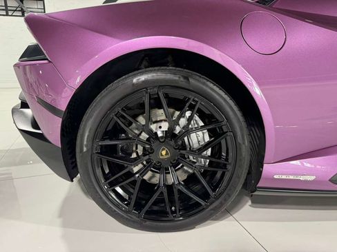 Used 2022 Lamborghini Huracan EVO image 50