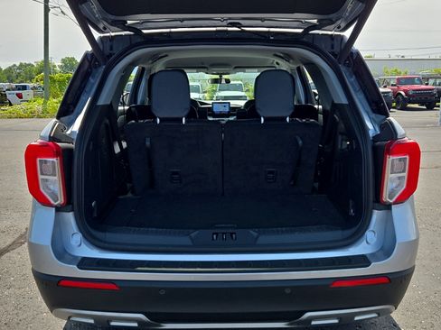Certified 2023 Ford Explorer XLT w/ Equipment Group 202A AWD/4WD image 23