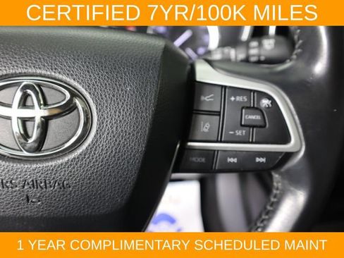 Used 2022 Toyota Highlander XSE FWD image 20