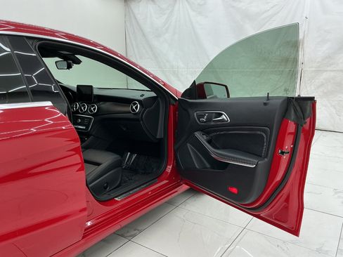 Used 2019 Mercedes-Benz CLA 250 image 17