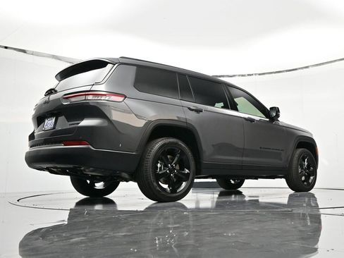 New 2025 Jeep Grand Cherokee L Limited image 51