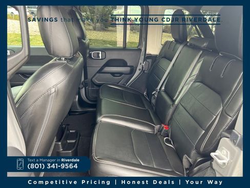 Used 2023 Jeep Wrangler Unlimited Sahara w/ Cold Weather Group image 24