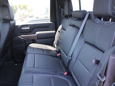 Used 2020 Chevrolet Silverado 2500 High Country w/ Z71 Off-Road Package AWD/4WD image 7