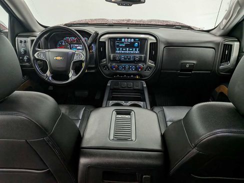 Used 2018 Chevrolet Silverado 1500 LTZ w/ LTZ Plus Package image 17