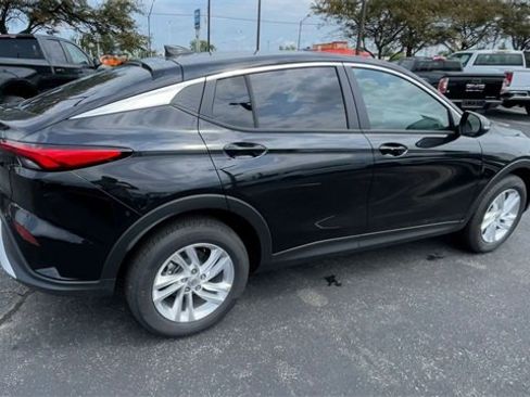 New 2025 Buick Envista Preferred w/ Convenience I Package image 2