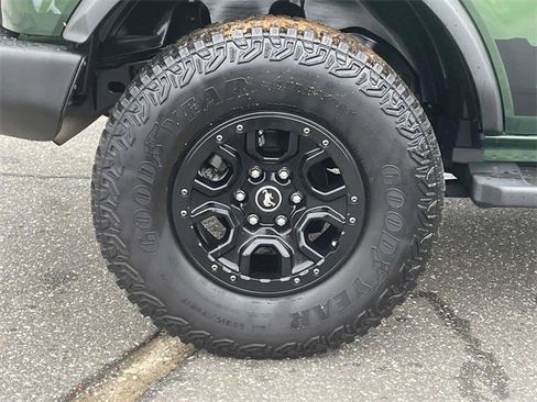 Certified 2023 Ford Bronco Wildtrak image 7