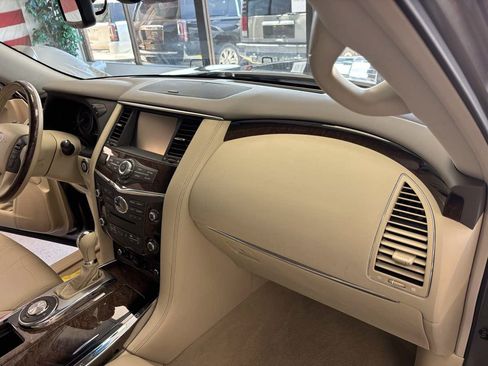Used 2014 INFINITI QX80 2WD w/ Deluxe Touring Package image 15