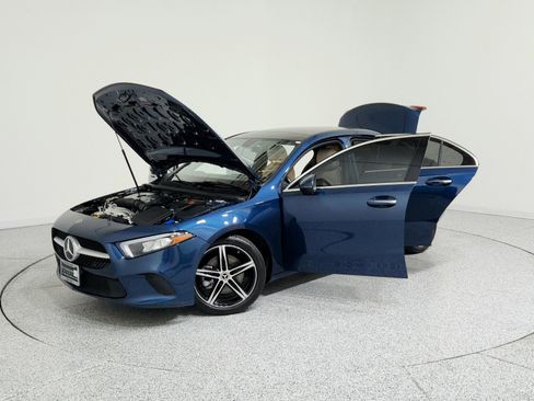 Certified 2022 Mercedes-Benz A 220 image 6