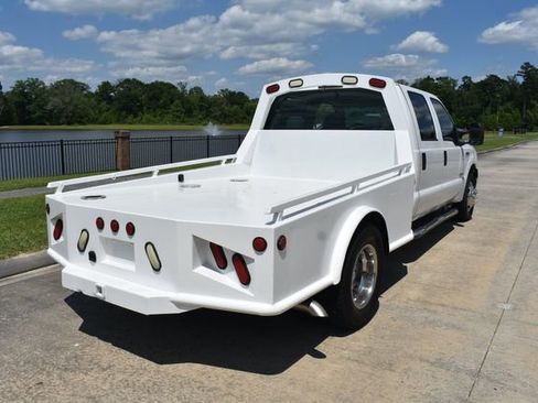 Used 2006 Ford F350 2WD Crew Cab DRW Super Duty image 5