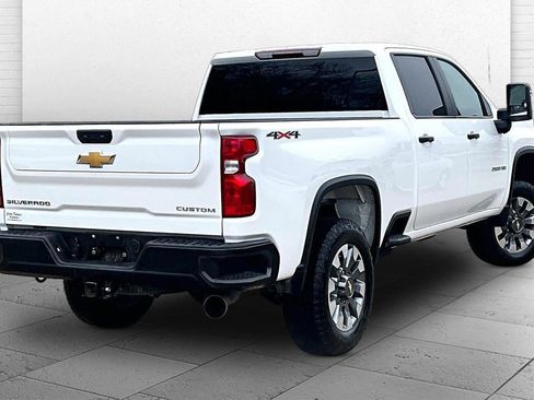 Used 2025 Chevrolet Silverado 2500 Custom w/ Custom Value Package AWD/4WD image 12