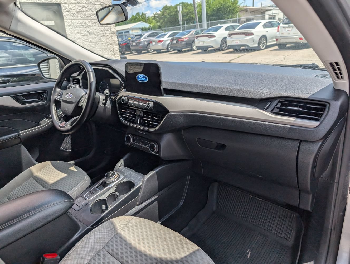Used 2022 Ford Escape SE w/ Convenience Package FWD image 13