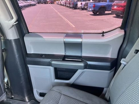 Used 2016 Ford F150 XLT w/ Equipment Group 302A Luxury AWD/4WD image 12