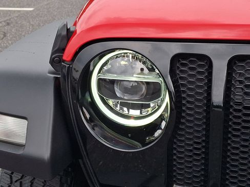 Used 2022 Jeep Wrangler Unlimited Sport AWD/4WD image 12