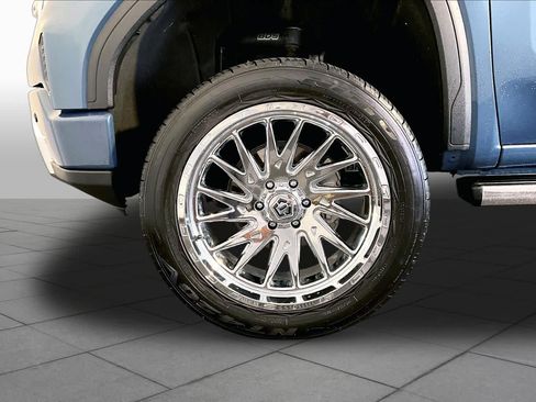 Used 2024 GMC Sierra 1500 Denali Ultimate AWD/4WD image 11