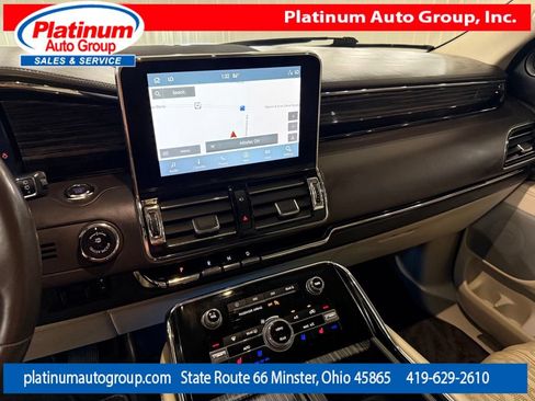 Used 2020 Lincoln Navigator Black Label w/ Cargo Convenience Package AWD/4WD image 19