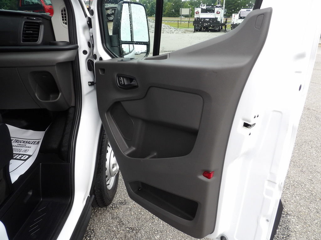 Used 2023 Ford Transit 350 Low Roof AWD image 29