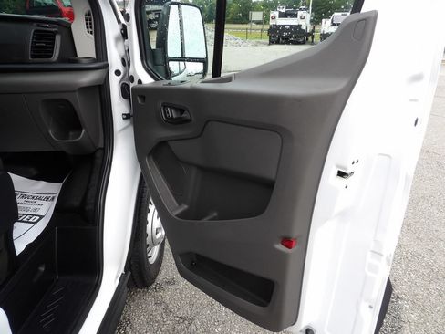 Used 2023 Ford Transit 350 Low Roof AWD image 29