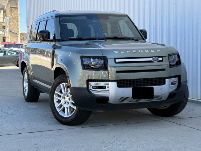 Used 2024 Land Rover Defender 110 S AWD/4WD image 2