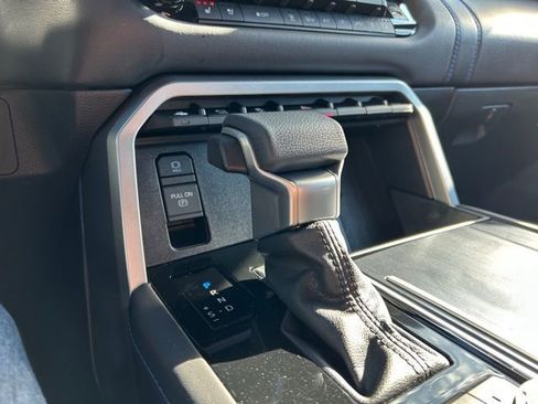 Used 2025 Toyota Tundra Platinum image 41