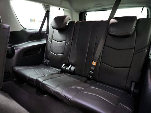 Used 2019 Cadillac Escalade ESV Premium Luxury AWD/4WD image 25