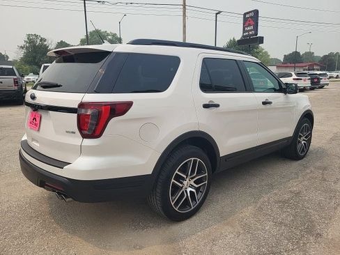 Used 2019 Ford Explorer Sport AWD/4WD image 10