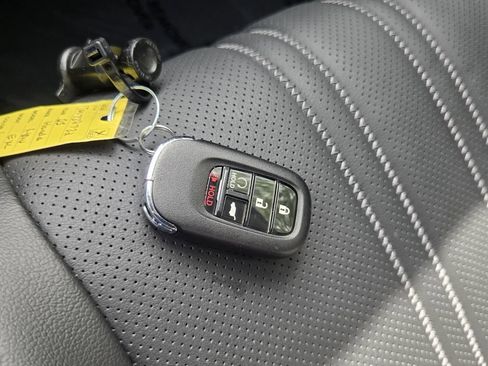 Used 2025 Honda HR-V EX-L image 19