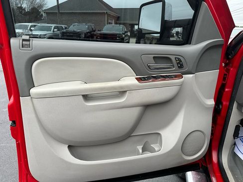 Used 2011 Chevrolet Silverado 2500 LTZ w/ Snow Plow Prep Package image 10