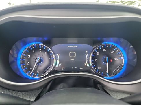 New 2027 Chrysler Pacifica Select w/ Family Tech Group AWD/4WD image 19