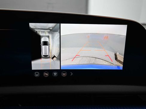 New 2026 Cadillac Optiq Luxury 1 image 13