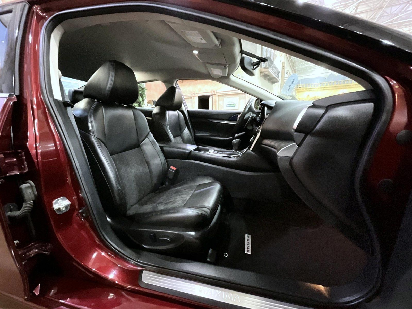 Used 2016 Nissan Maxima SR FWD image 15