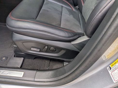 Used 2024 Ford Explorer ST-Line w/ Class IV Trailer Tow Package image 14