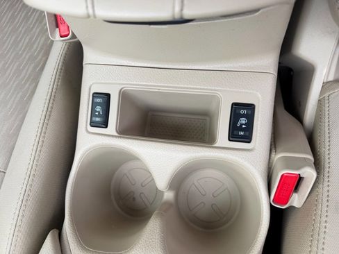 Used 2019 Nissan Rogue SV FWD image 10