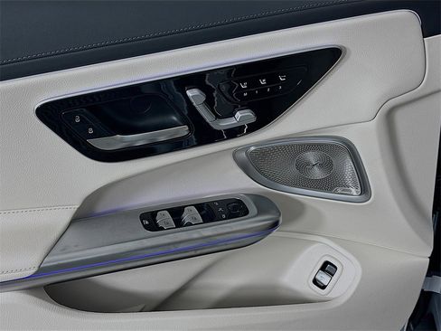 New 2026 Mercedes-Benz CLE 450 4MATIC Cabriolet image 18